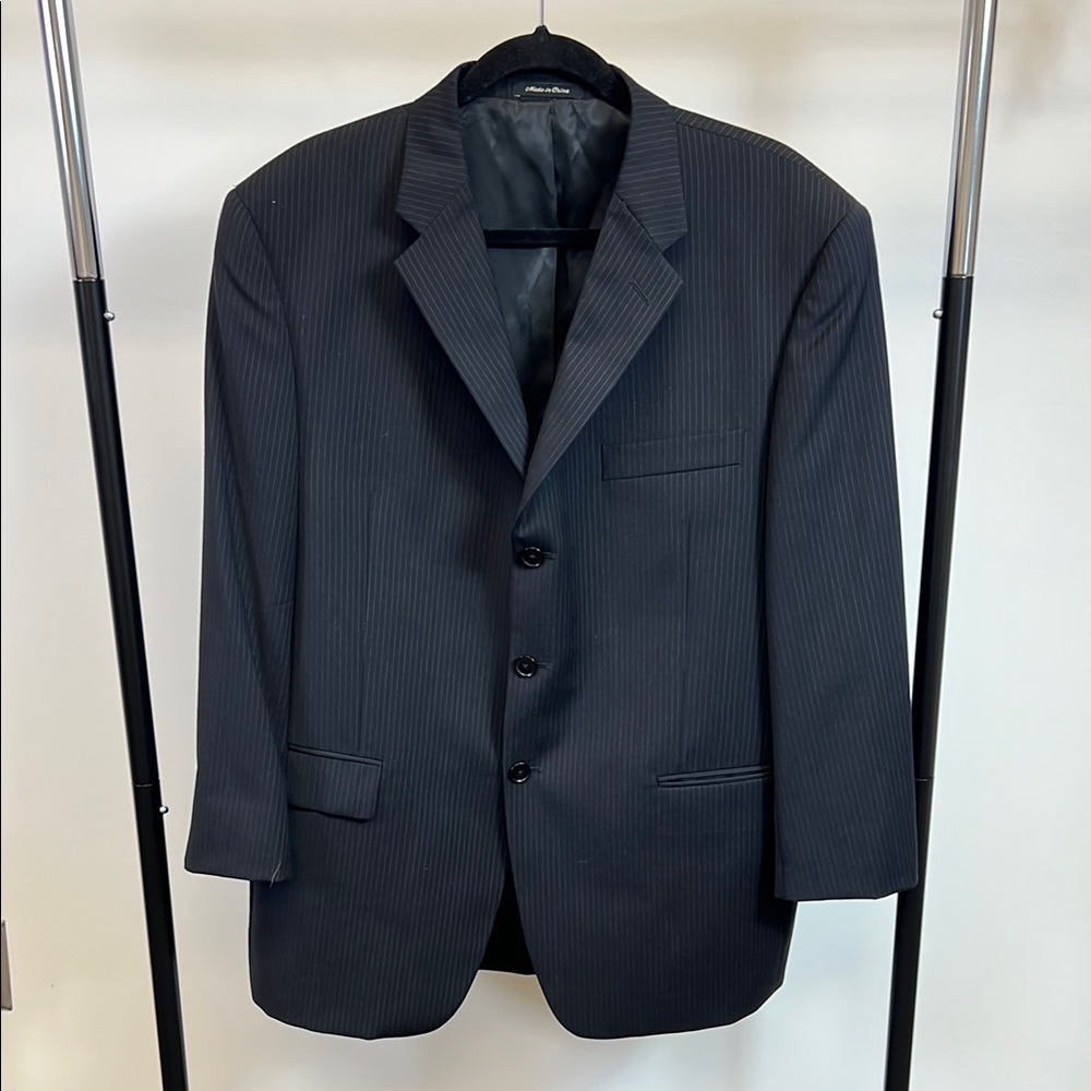 Axcess Liz Claiborne Company Men's Black 3 Button Pinstriped Blazer 44S
